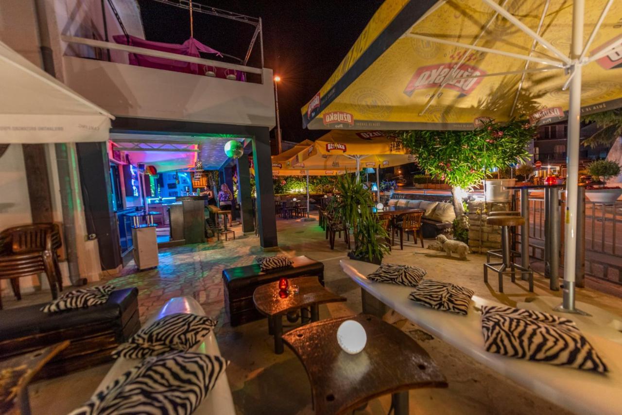 Ricardo Team-Hostel Pjescana Uvala Ngoại thất bức ảnh