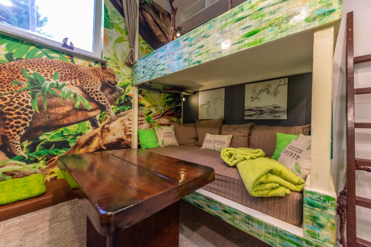 Ricardo Team-Hostel Pjescana Uvala Ngoại thất bức ảnh