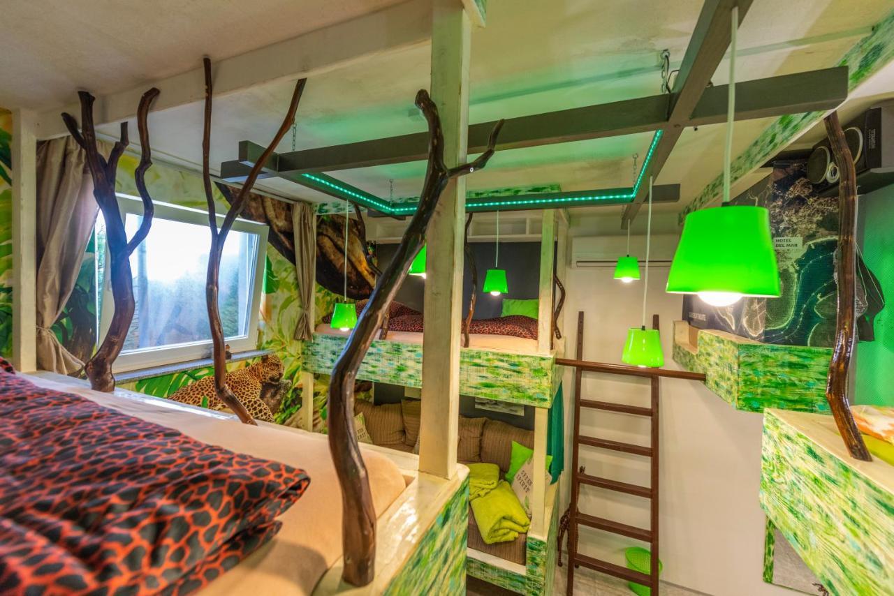 Ricardo Team-Hostel Pjescana Uvala Ngoại thất bức ảnh
