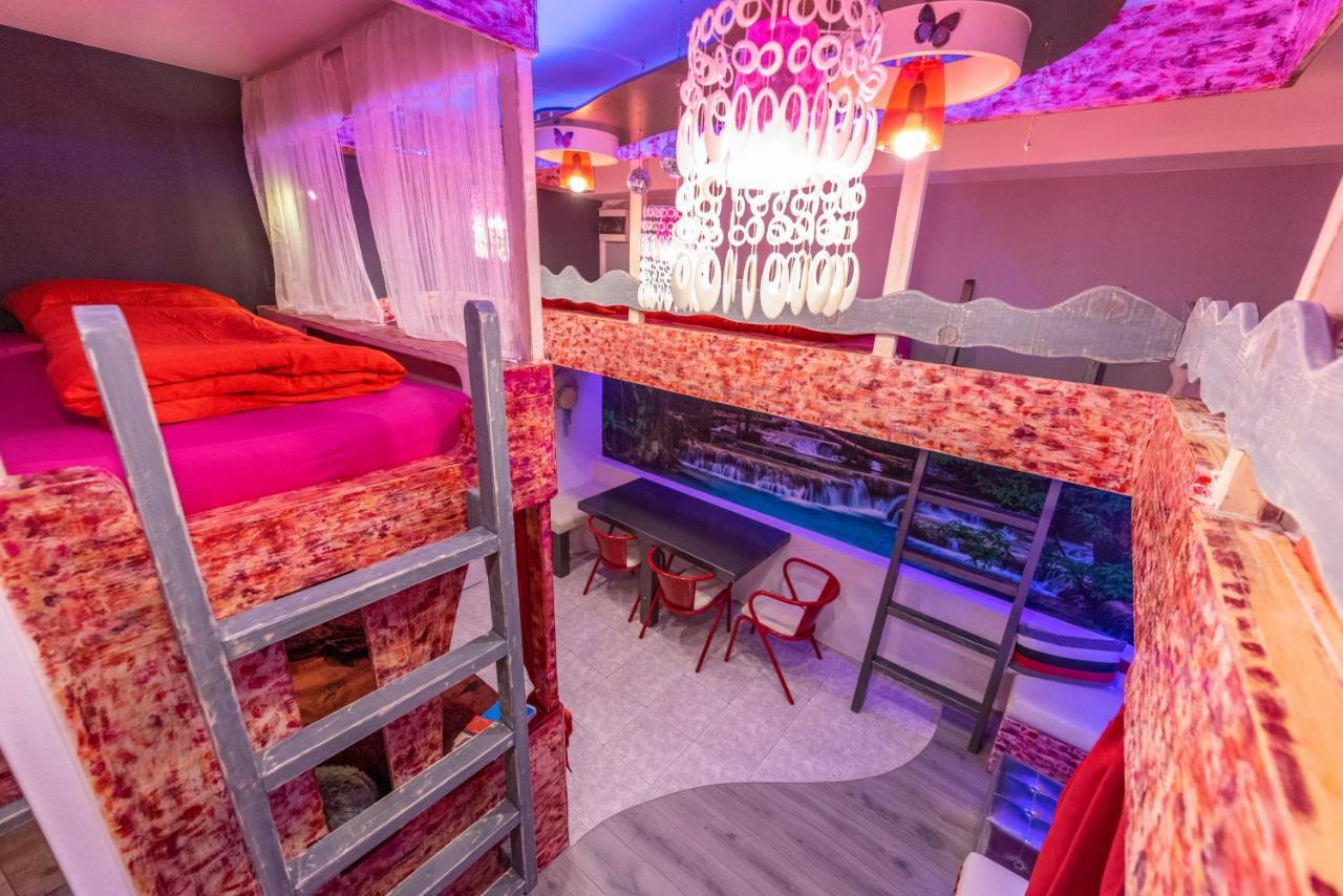 Ricardo Team-Hostel Pjescana Uvala Ngoại thất bức ảnh