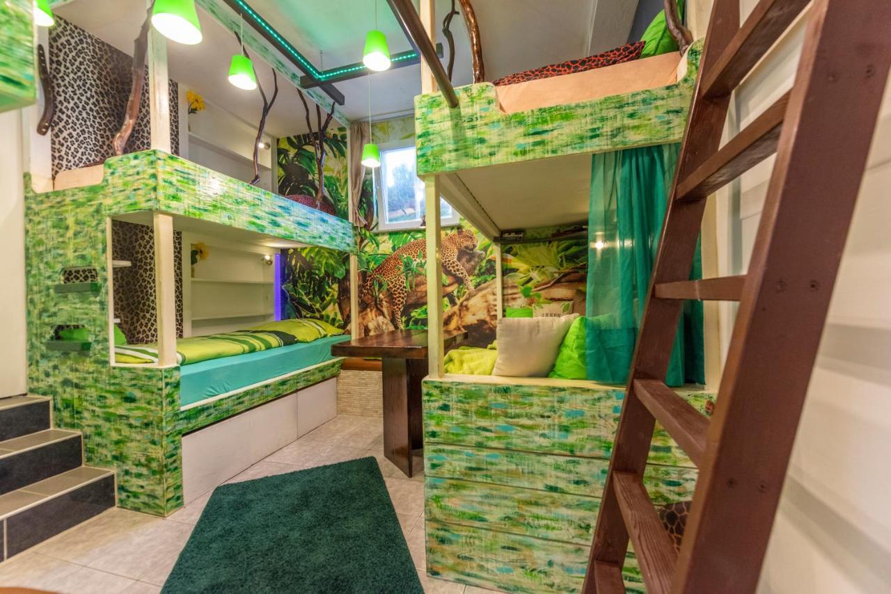 Ricardo Team-Hostel Pjescana Uvala Ngoại thất bức ảnh