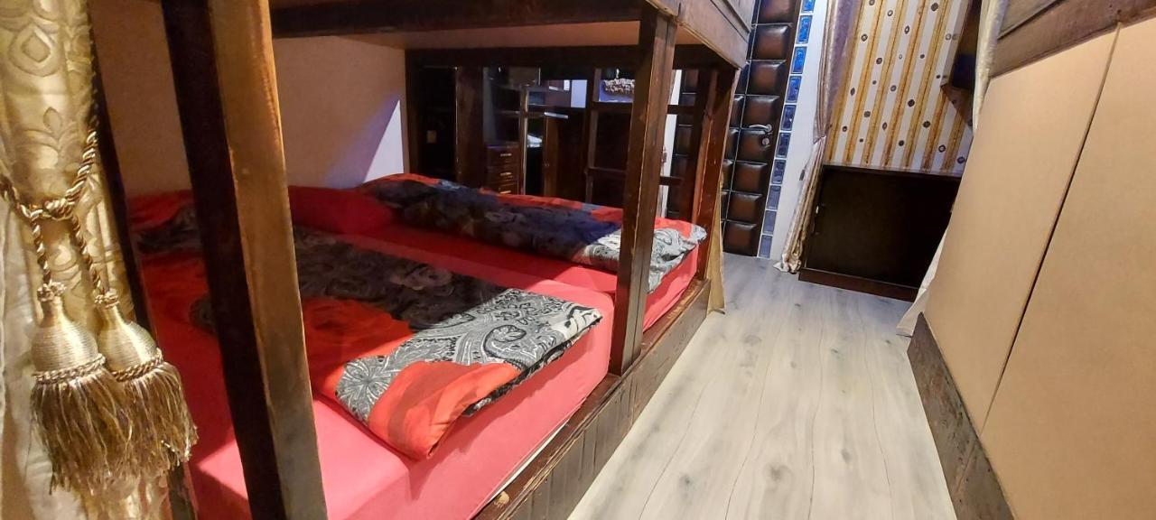 Ricardo Team-Hostel Pjescana Uvala Ngoại thất bức ảnh